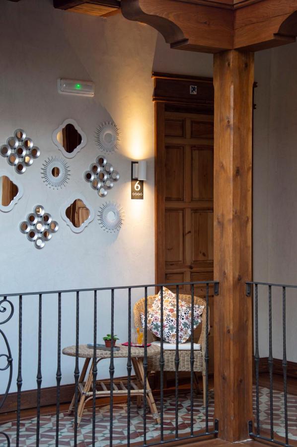 La Casa Del Medico Hosteria Rural Urda ภายนอก รูปภาพ