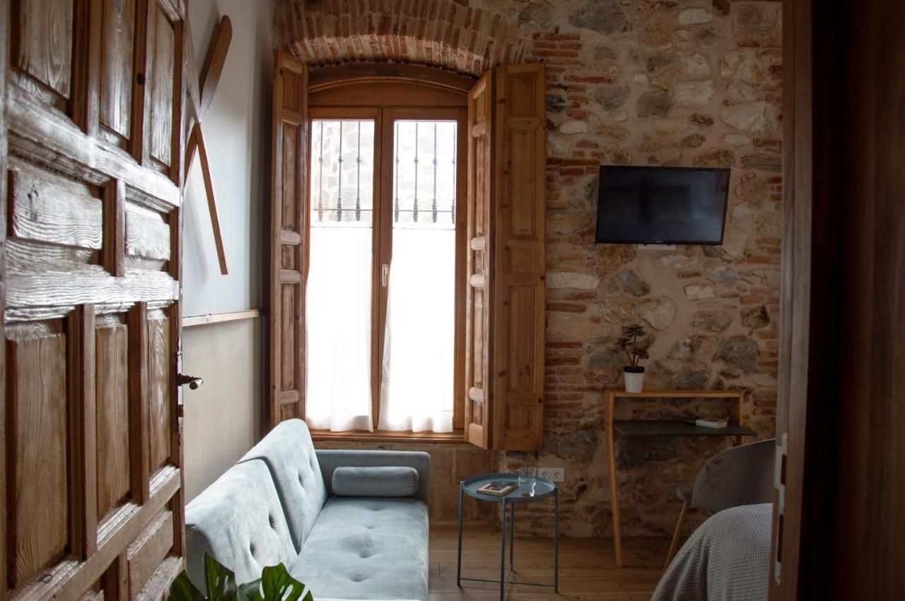 La Casa Del Medico Hosteria Rural Urda ภายนอก รูปภาพ