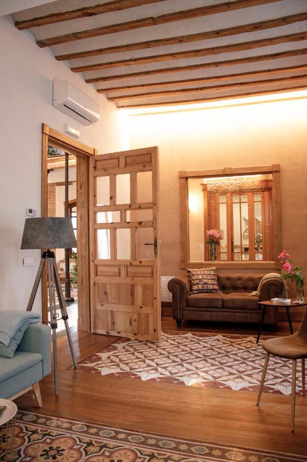 La Casa Del Medico Hosteria Rural Urda ภายนอก รูปภาพ