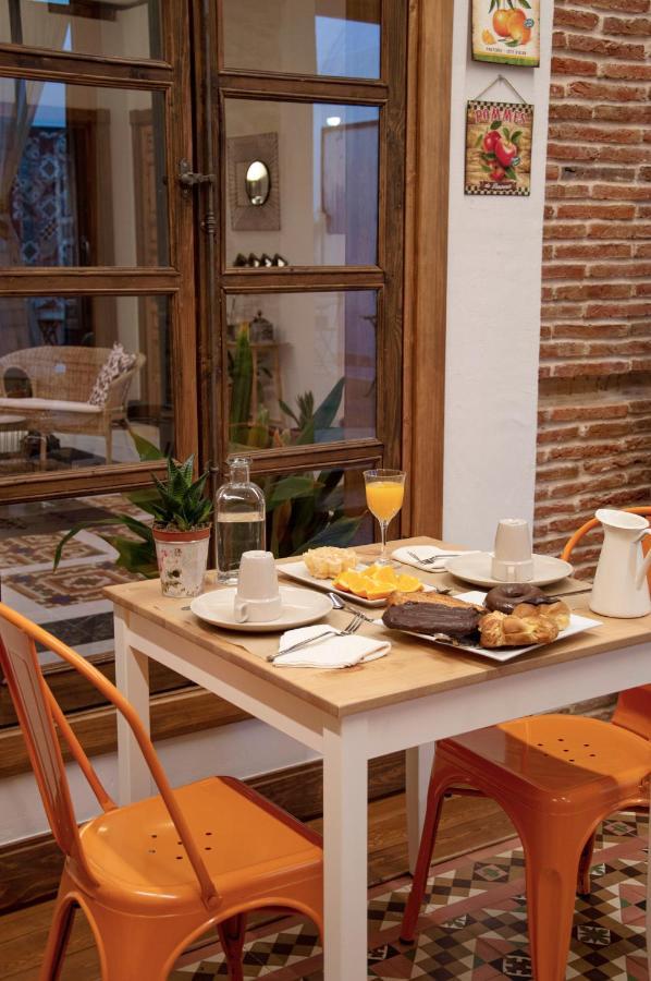 La Casa Del Medico Hosteria Rural Urda ภายนอก รูปภาพ