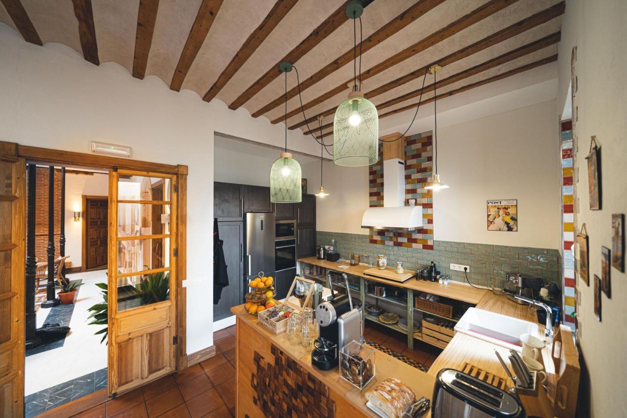 La Casa Del Medico Hosteria Rural Urda ภายนอก รูปภาพ