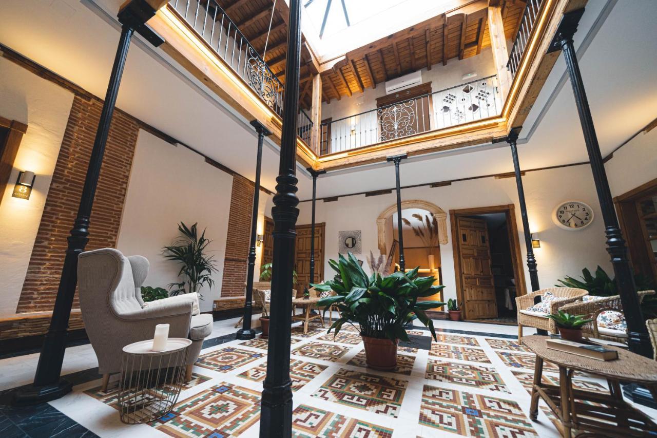 La Casa Del Medico Hosteria Rural Urda ภายนอก รูปภาพ