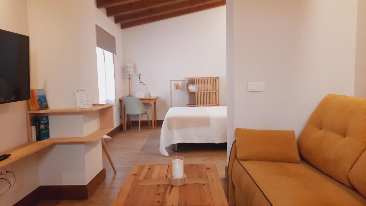 La Casa Del Medico Hosteria Rural Urda ภายนอก รูปภาพ